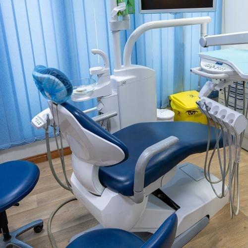 حالة ابتسامة هوليوود بعد العلاج والتجميل في مجمع بسمة اللؤلؤ